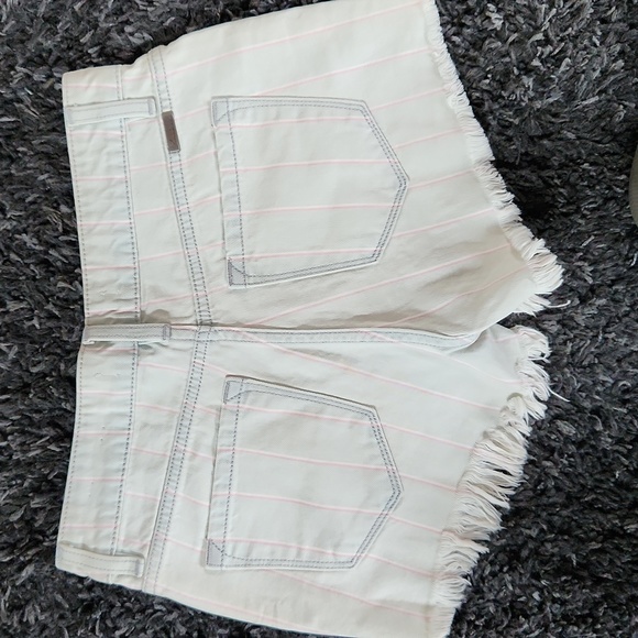 Kancan shorts - Picture 2 of 3